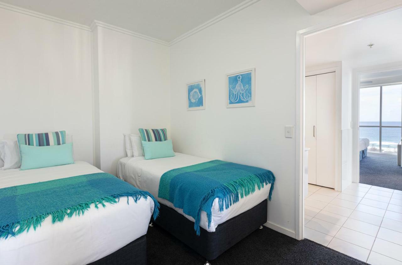Ocean Pacific Resort - Official Broadbeach Bagian luar foto